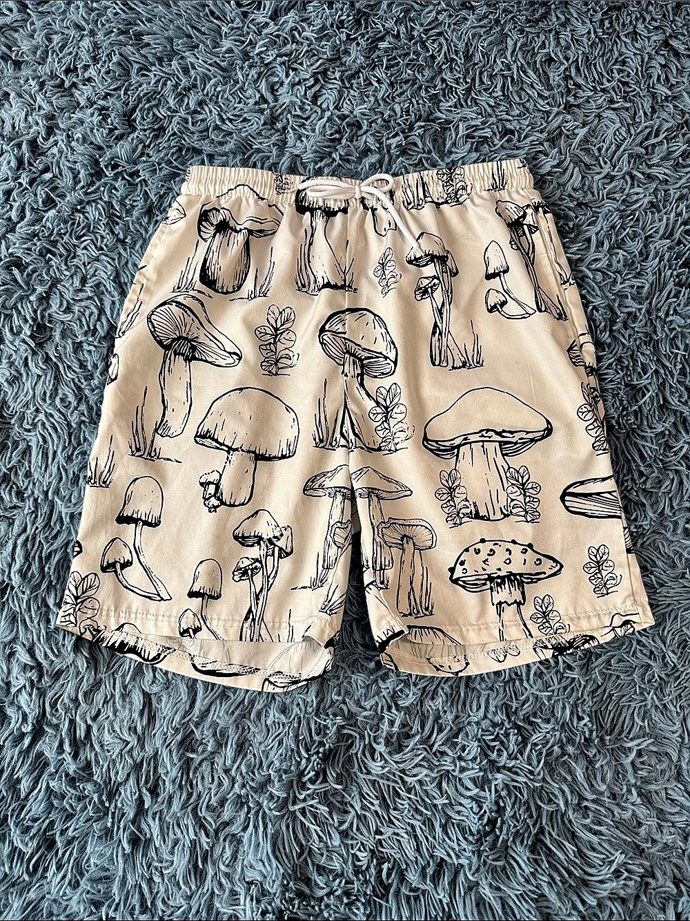 Men’s Mushroom Print Shorts in White & Black Size Medium